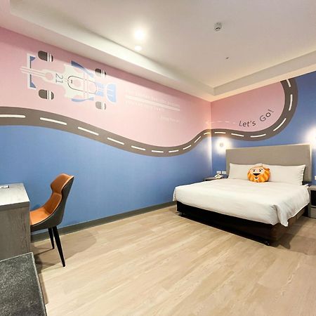 Holiday Garden Hotel Skm Park Kaohsziung Kültér fotó
