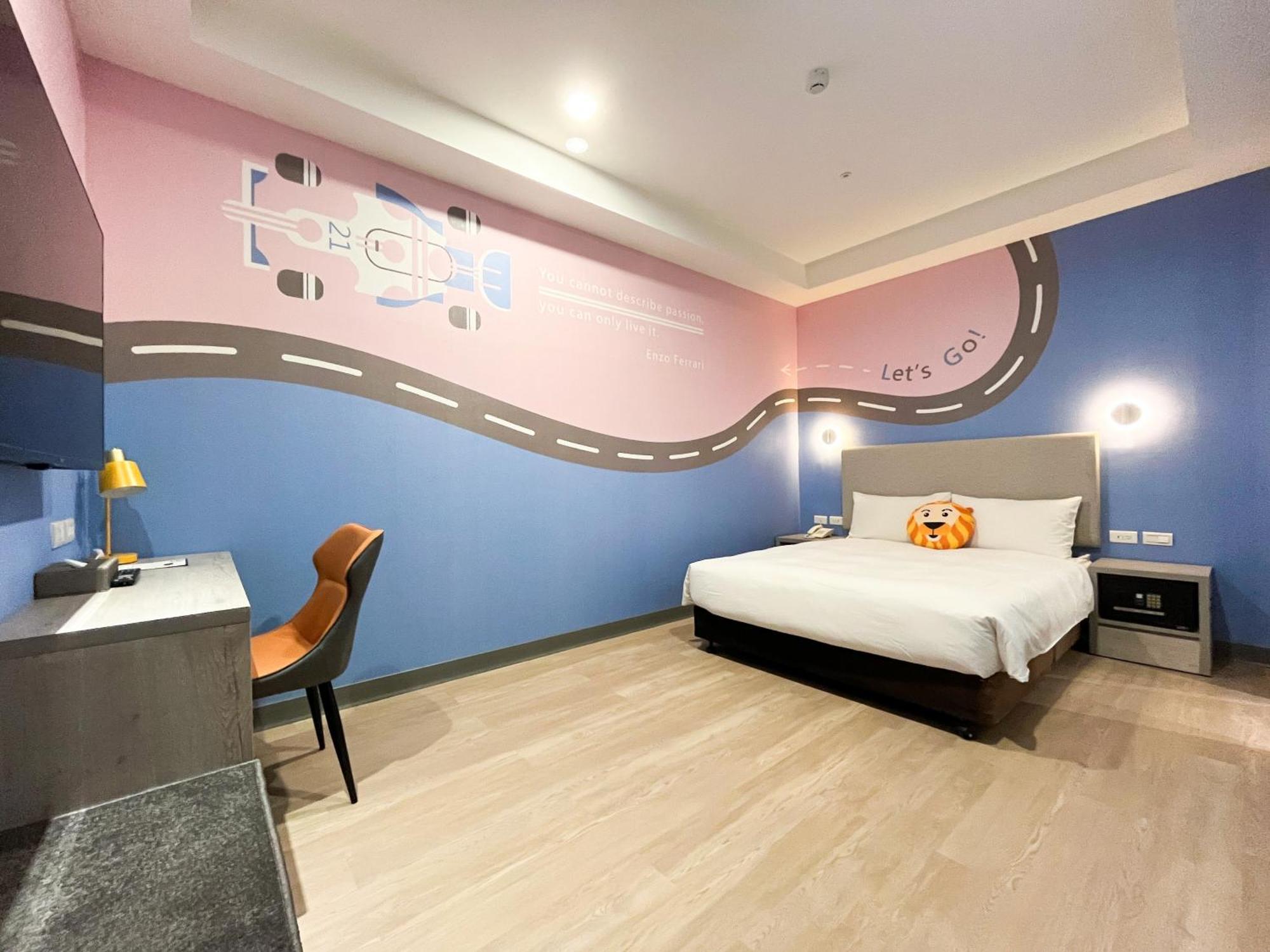 Holiday Garden Hotel Skm Park Kaohsziung Kültér fotó